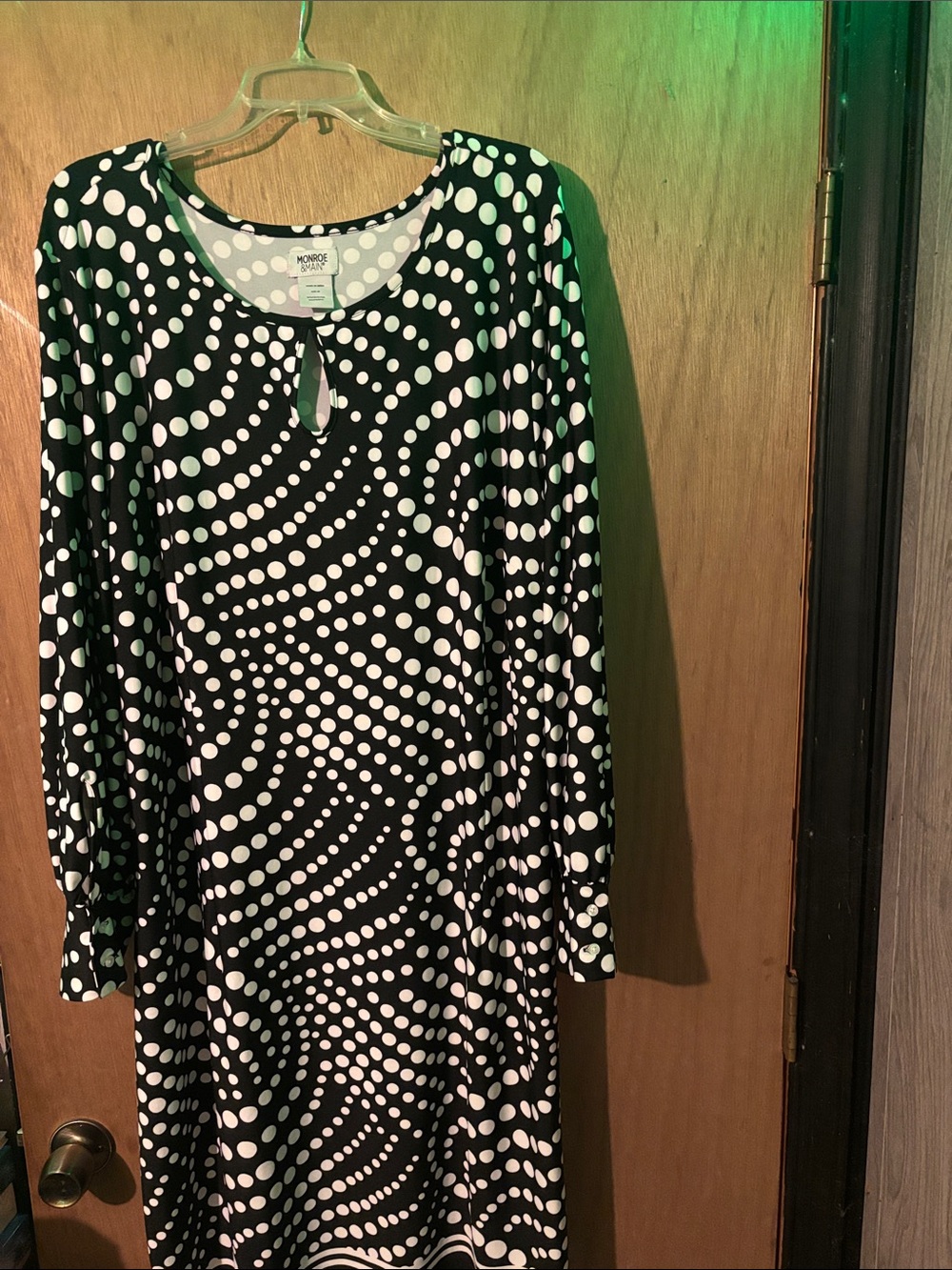 Monroe & Main Black and White Polka Dot Keyhole Top